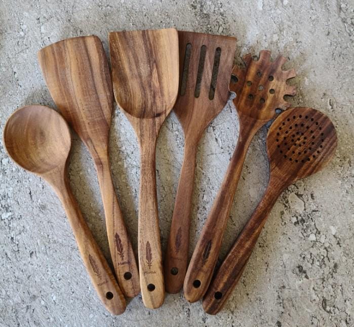 Raw Unfinished Montuk 10-Piece Teak Wood Cooking Utensils Set – Natural, Uncoated Kitchen Spoons